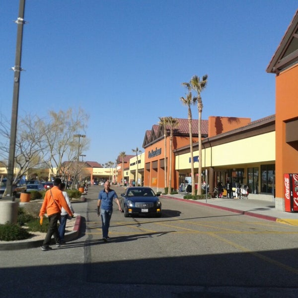 Photo taken at Barstow Factory Outlets by Roberto A. on 2/18/2013