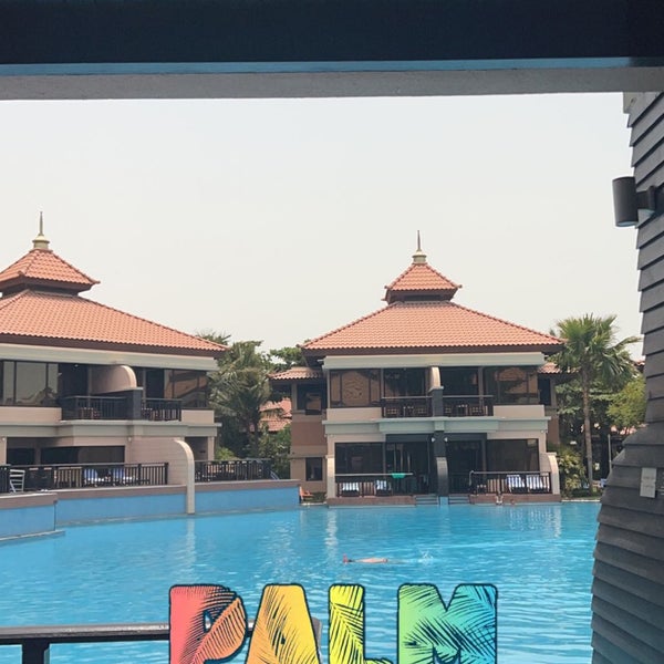 Foto diambil di Anantara The Palm Dubai Resort oleh AlTAMIMI pada 7/22/2023
