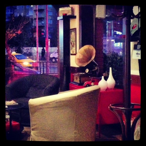 12/13/2013にTaner Ç.がSound Cafe&amp;Restaurantで撮った写真