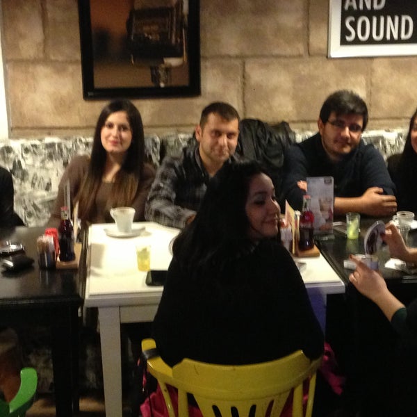 Foto tomada en Sound Cafe&amp;Restaurant  por Taner Ç. el 12/23/2013
