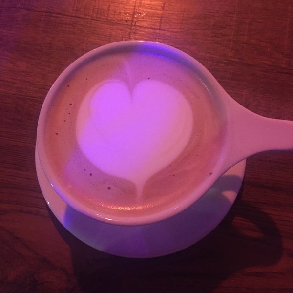 รูปภาพถ่ายที่ Spreadhouse Coffee โดย Reem เมื่อ 3/8/2018