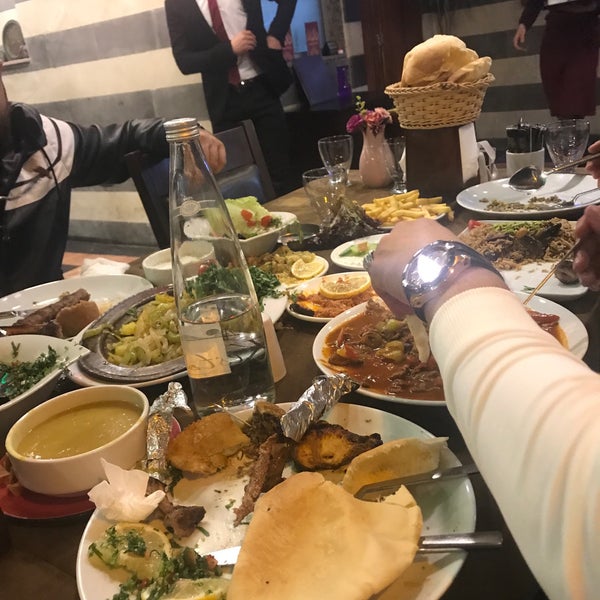 10/26/2018にRaid P.がLayale Şamiye - Tarihi Sultan Sofrası مطعم ليالي شامية سفرة السلطانで撮った写真