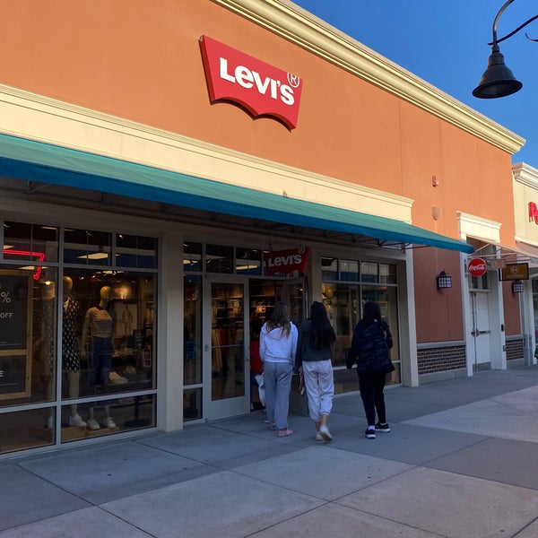 Levi's Outlet Store - Gloucester Township, NJ