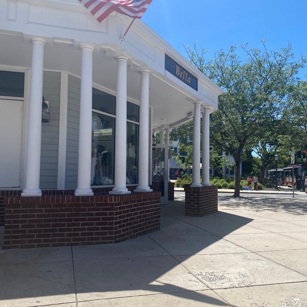 Bella Clothing Store in Cape May