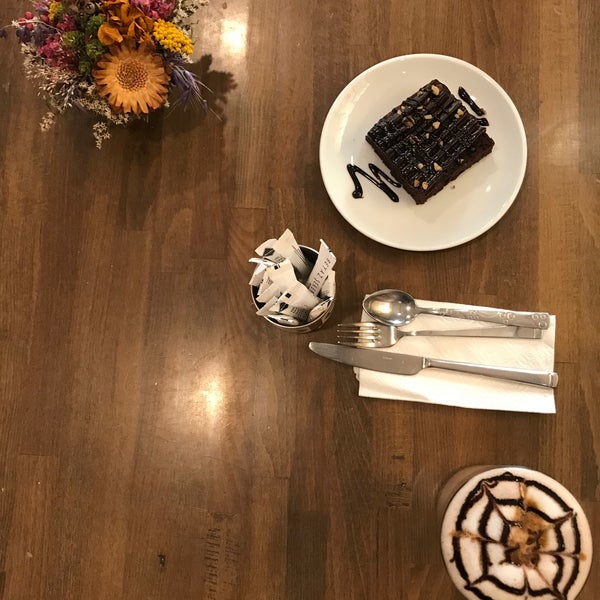 Das Foto wurde bei Lattas Coffee von Ali am 11/7/2019 aufgenommen
