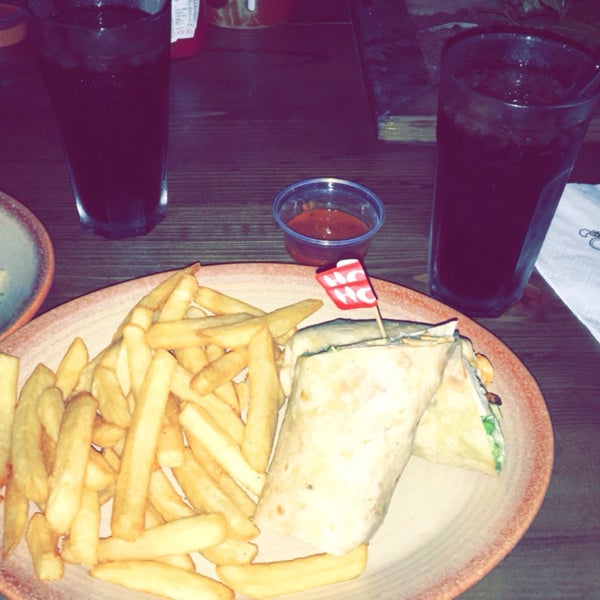 Photo taken at Nando&#39;s by Waad on 8/19/2016