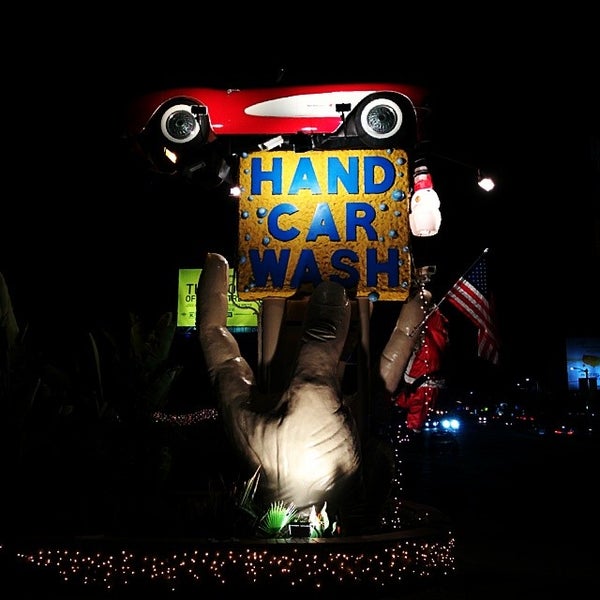 Photo taken at Studio City Hand Car Wash by del on 12/16/2013