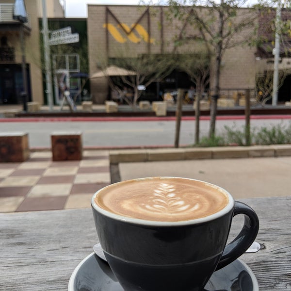 3/3/2018 tarihinde Niran B.ziyaretçi tarafından Apanas Coffee &amp; Beer'de çekilen fotoğraf