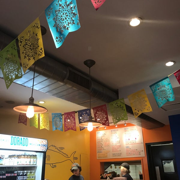 Foto tirada no(a) Dorado Tacos por Srujana A. em 7/7/2017