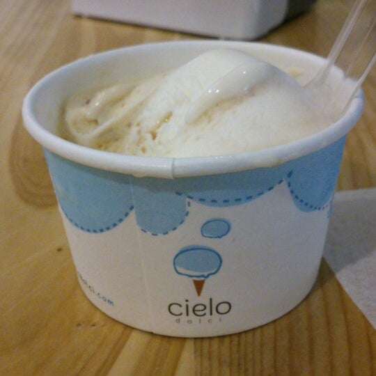 Photo taken at Cielo Dolci - Specialist in Italian Frozen Desserts by Muna H. on 4/14/2013