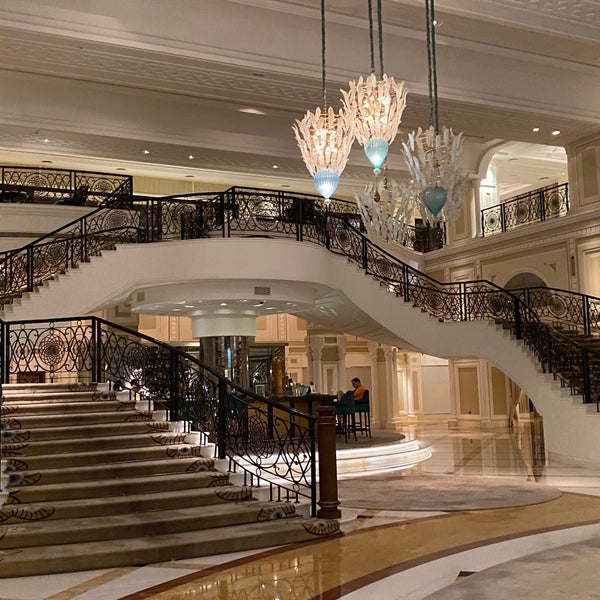 Foto scattata a Waldorf Astoria Ras Al Khaimah da Denis E. il 1/2/2022