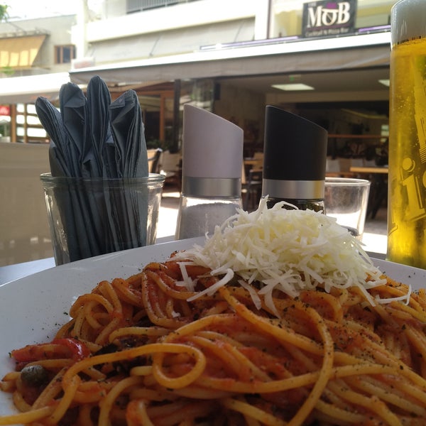 Брендированная барная стойка олдскул. Mob joint. Mob joint. Mob joint. Mob bar.