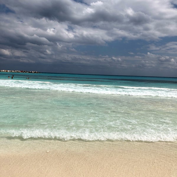 Das Foto wurde bei Aloft Cancún von Claudia G. am 3/14/2018 aufgenommen