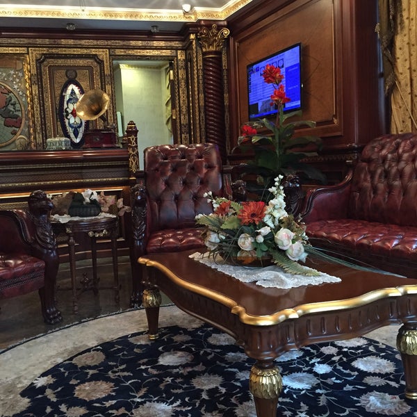 Photo taken at Ottoman&#39;s Life Boutique Hotel by Serkan Altuntaş😎 س. on 12/11/2014