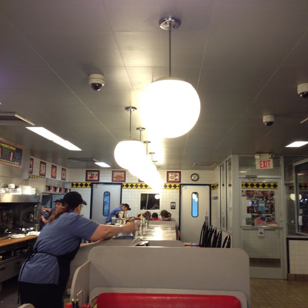 Waffle House Breakfast Spot