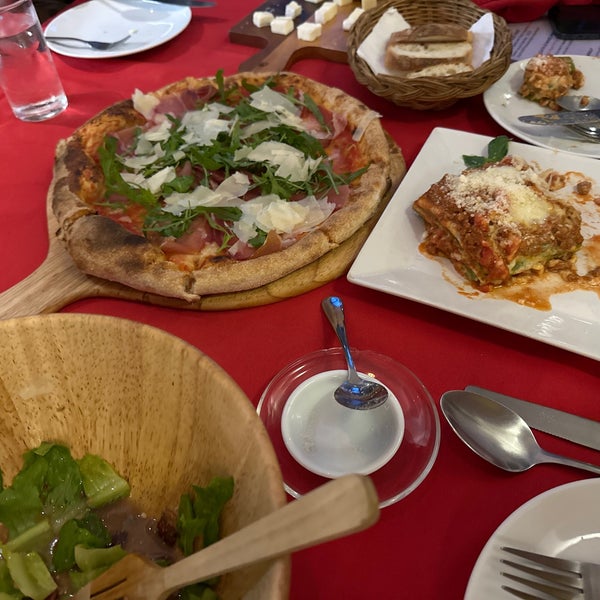 Foto tirada no(a) Why Not Italian Food por Nattasit S. em 8/14/2023