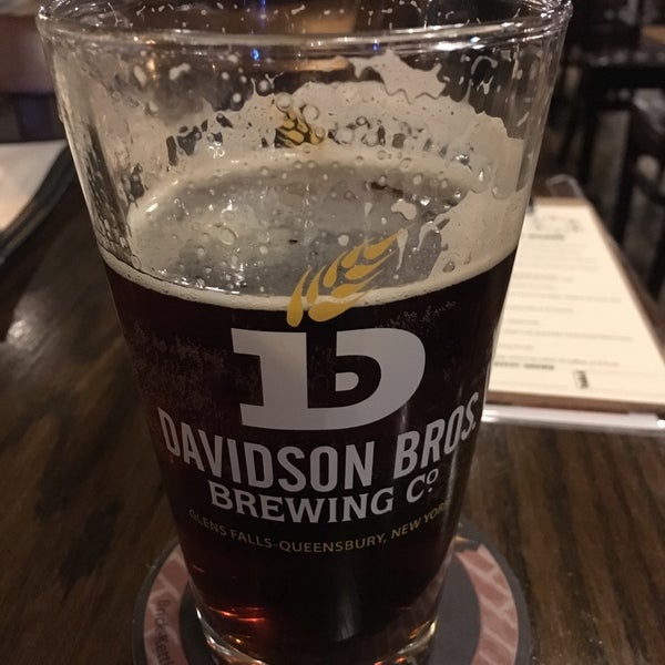 Снимок сделан в Davidson Brothers Brewing Company пользователем Judson M. 10/24/2016