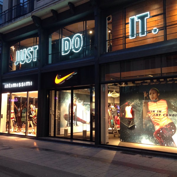 Fotos Nike Store - deportivos en Brussels