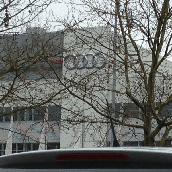 Audi Werk Halle A17 Lackiererei Neckarsulm Baden Wurttemberg