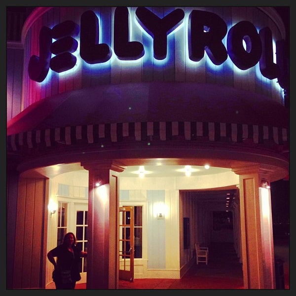 Jellyrolls Piano Bar in Disney's Boardwalk