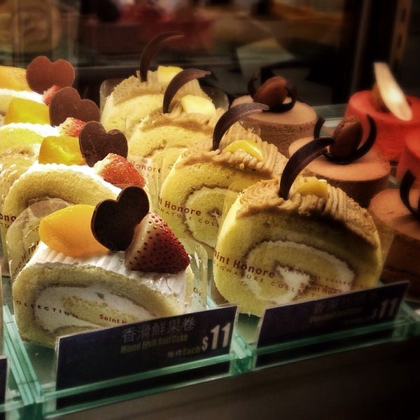 Saint Honore Cake