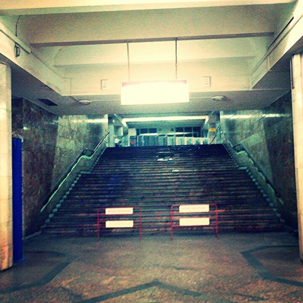 Метро красный проспект