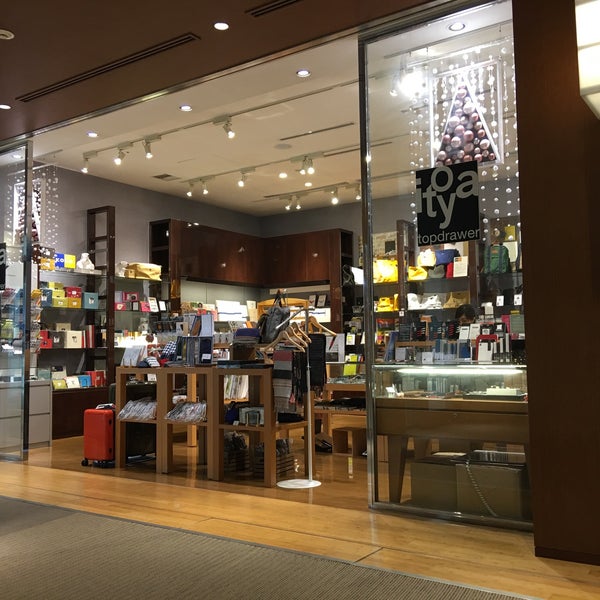 itoya topdrawer Paper / Office Supplies Store in 港区
