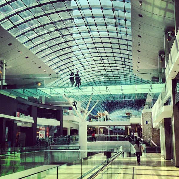 Das Foto wurde bei The CORE Shopping Centre von Matthew E. am 5/5/2013 aufgenommen