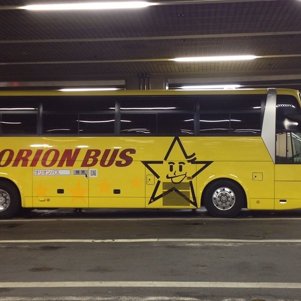 新宿駅西口 都庁大型バス駐車場 Bus Station