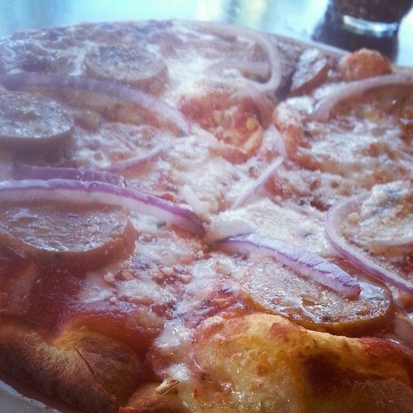 8/3/2014 tarihinde Nuriko P.ziyaretçi tarafından Proto&#39;s Pizza-Broomfield'de çekilen fotoğraf