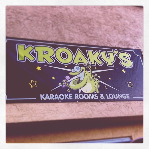 Foto tirada no(a) Kroaky&#39;s Karaoke por WetHarris em 11/18/2012
