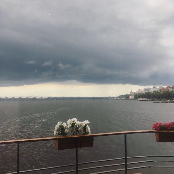 รูปภาพถ่ายที่ Поплавок โดย Natalya Z. เมื่อ 5/20/2018
