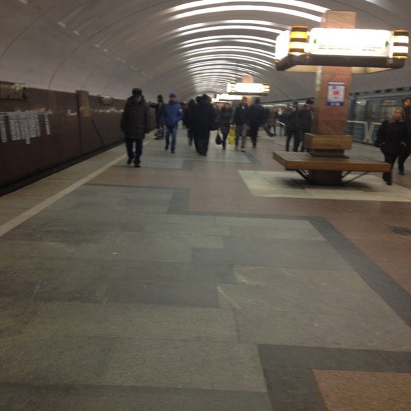 Метро кантемировская