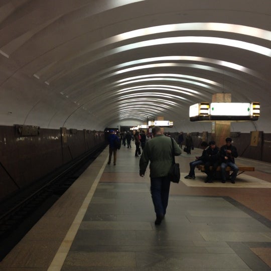 Метро кантемировская