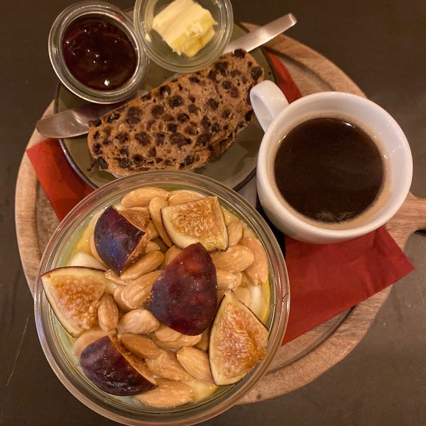 Yoghurt Barn Neude Janskerkhof en Domplein Utrecht, Utrecht