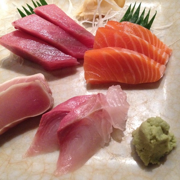 Das Foto wurde bei Mikaku Restaurant von Don D. am 1/9/2015 aufgenommen