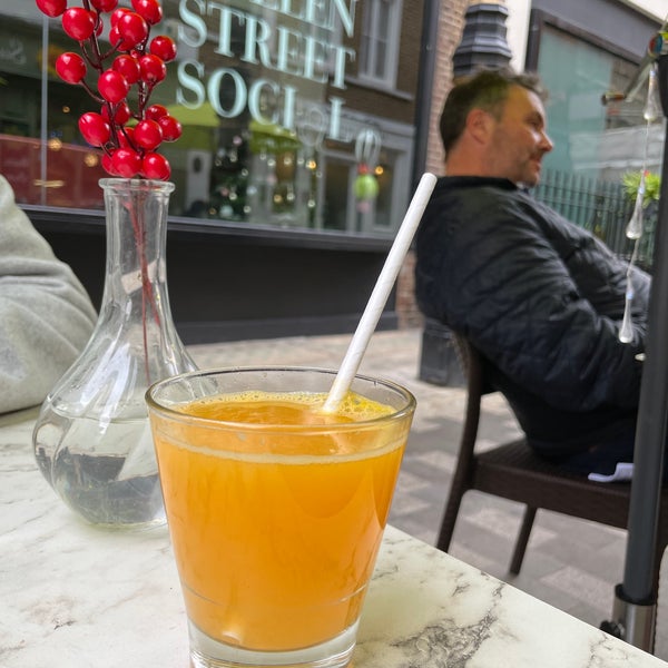 Sunflower Cafe Mayfair London, Greater London