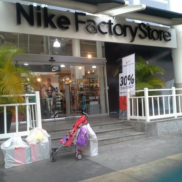 silueta La oficina Patético Nike Factory Store - Cancún, Quintana Roo