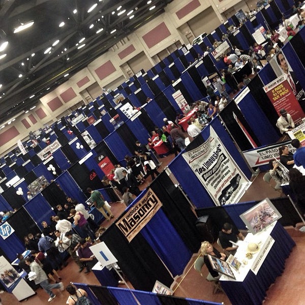 Foto scattata a El Paso Convention Center da El Paso L. il 9/24/2013