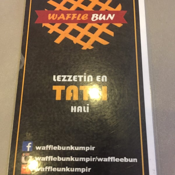 รูปภาพถ่ายที่ Waffle BUN Design โดย Harun C. เมื่อ 5/14/2018