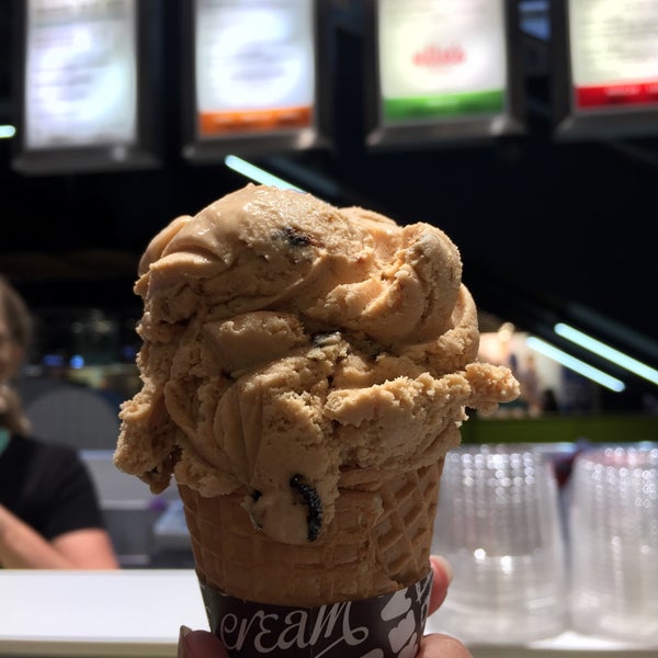 Elle's Natural Ice Cream Shop in Melbourne CBD