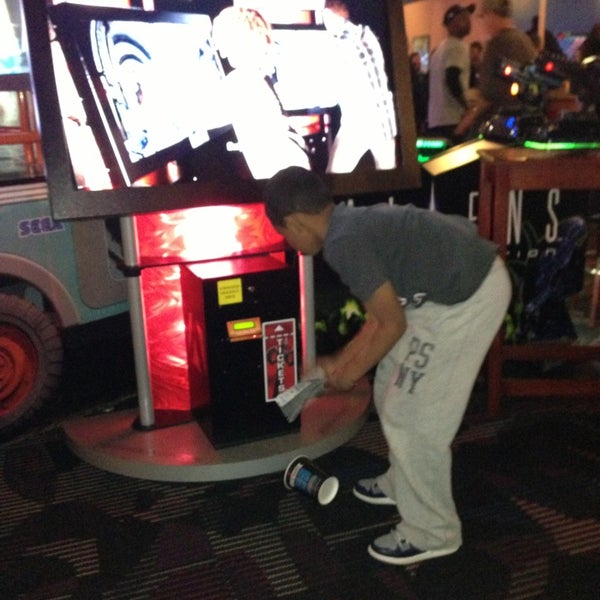 Photo taken at Dave &amp; Buster&#39;s by Natural W. on 3/23/2013
