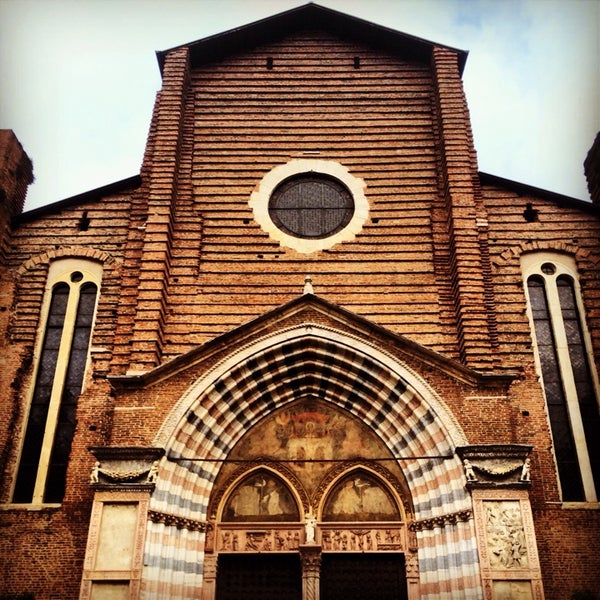 Basilica di Sant'Anastasia Church in Verona Basilica di Sant'Anastasia Church in Verona