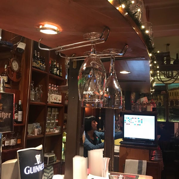 12/22/2018 tarihinde Ozgur Y.ziyaretçi tarafından Captain Cook Pub'de çekilen fotoğraf