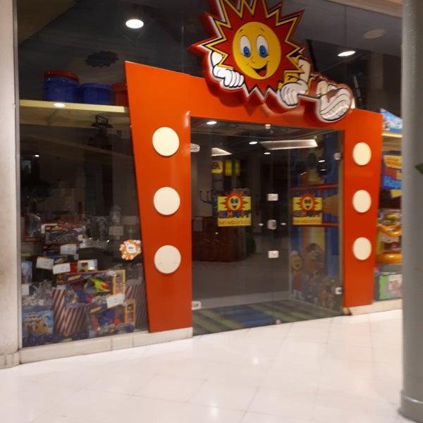 Bangu Shopping - A Ri Happy Brinquedos está arrasando com