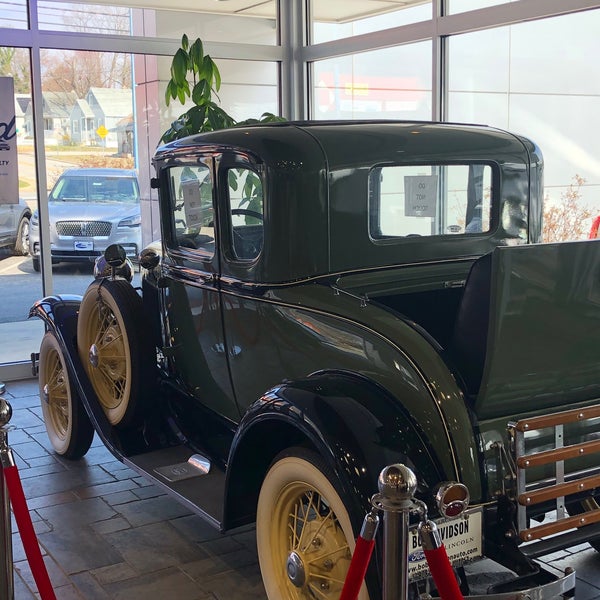 Bob Davidson Ford Lincoln 266 ziyaretçidan 4 tavsiye