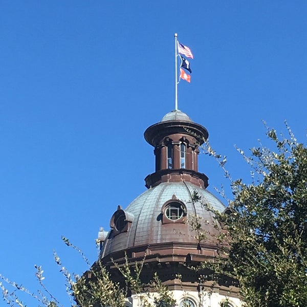 รูปภาพถ่ายที่ South Carolina State House โดย mac k. เมื่อ 1/8/2019