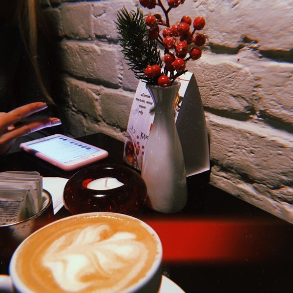 Photo taken at Кофеин / Coffe-in by Yulia😻 on 1/25/2019