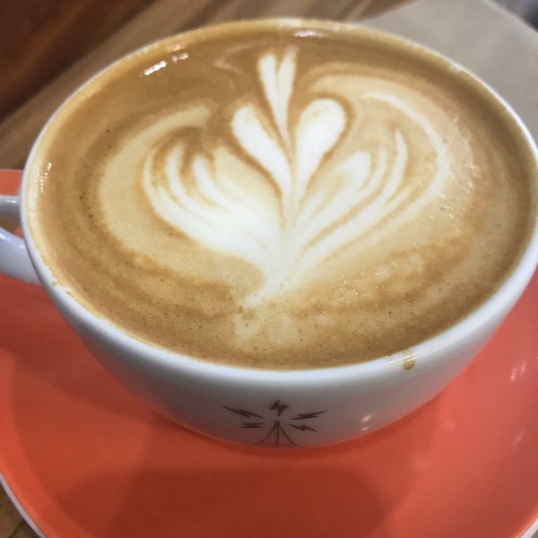 2/18/2019 tarihinde Megan W.ziyaretçi tarafından Paper Moon Coffee'de çekilen fotoğraf