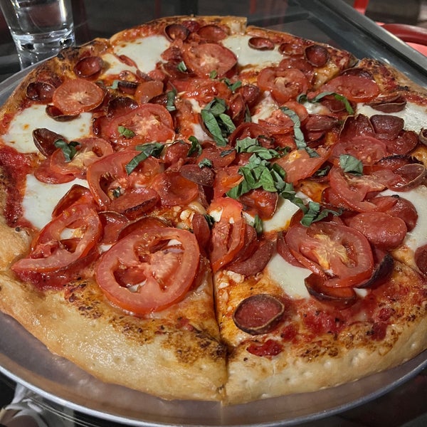 10/16/2021にMegan W.がJtown Pizza Co.で撮った写真